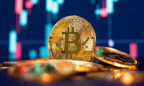 : 解决TP钱包买入币数量与到账不一致的问题

TP钱包, 买入币, 数量不一致, 加密货币, 交易问题/guanjianci

引言
在数字货币交易的世界中，交易者常常会遇到各种技术和操作问题。其中，TP钱包作为一种常见的加密货币钱包，其用户在进行币买入时，有时会发现实际到账的币数量与购买时所显示的不一致。这种情况不仅给用户带来了困惑，也引发了一系列关于交易安全、平台可靠性等问题的担忧。在本文中，我们将详细探讨这一现象背后的原因，以及如何解决该问题。

一、TP钱包的基本功能与使用
TP钱包是一款功能齐全的数字货币钱包，用户可以在其中存储、管理和交易多种类型的加密货币。TP钱包支持多个区块链网络，并提供简单易用的界面，使得用户在购买和转账时更加便捷。
TP钱包的主要功能包括：
ul
  li资产管理：用户可以在TP钱包中查看和管理各种加密货币的余额，并支持一键转账。/li
  li交易功能：用户可以通过TP钱包直接购买和交换不同类型的加密货币，操作简单直观。/li
  li安全性：TP钱包使用先进的加密技术，保障用户的数字资产安全。/li
/ul
在日常使用中，绝大多数用户能够顺利完成交易，但仍然存在部分用户在买入某种币后发现到账数量不一致的现象。

二、买入币数量与到账不一致的常见原因
若用户在TP钱包中购买币后发现实际到账数量与预期不符，可能是由以下几个原因造成的：

h41. 交易手续费/h4
在进行数字货币交易时，一般会涉及到一定的手续费。这些手续费通常会在用户的买入操作中被扣除，因此最终到账的币数量可能会低于购买数量。这一点在不同的交易所和钱包中有所不同，用户在交易之前应当仔细阅读相关的费用说明。

h42. 网络拥堵/h4
当区块链网络拥堵时，交易的确认时间可能延迟，导致用户的交易未能及时到账。在这种情况下，用户可能会认为数量不一致，因为他们未及时看到链上更新的交易状态。这并不意味着交易失败，而是因为网络状况暂时影响了交易的处理效率。

h43. 交易类型选择错误/h4
TP钱包支持多种交易方式，包括限价单和市价单等。若用户选择了限价单进行交易，而在实际成交时价格未能命中设定的价格，则可能导致数量的不一致或交易未能完成，从而影响用户的到账体验。

h44. 钱包地址错误/h4
用户在进行转账时，若输入了错误的钱包地址，可能导致买入的币无法到账。虽然这种情况相对少见，但一旦发生，将很难追回错误转账的币。因此，在进行任何转账操作时，务必确保输入的信息无误。

h45. 系统故障或BUG/h4
每款软件都有可能存在bug，TP钱包也不例外。在某些情况下，系统故障或BUG可能会导致交易信息错误显示，从而使到账数量看起来与买入数量不符。此时，用户应及时联系TP钱包的客服进行核实。

三、如何解决TP钱包买入币数量不一致的问题
当用户发现TP钱包买入币数量与到账数量不一致时，可以通过以下几个步骤进行排查和解决：

h41. 查看交易记录/h4
首先，用户应查看TP钱包的交易记录以确认实际的交易情况。该记录通常会显示用户的每一笔交易，包括买入数量、手续费和实际到账数量。通过对比这些数据，用户能够明确实际上发生了什么。

h42. 联系客服/h4
如果确认交易记录无误，但仍感到困惑，用户应及时联系TP钱包的客服团队。客服团队能够为用户提供详细的交易详情，并帮助用户解决可能遇到的问题。通常情况下，及时与客服沟通可以有效快速地解决问题。

h43. 浏览常见问答和社区论坛/h4
TP钱包的官方网站和社区论坛通常会有大量用户分享他们的经验和解决方案。用户可以通过浏览这些资源，了解其他用户在遇到类似问题时是如何解决的。这不仅可以帮助用户找到答案，也能避免未来再次遇到相同的问题。

h44. 考虑退款或纠正交易/h4
在确认交易确实存在错误的情况下，用户可以请求TP钱包进行退款或纠正交易。但需注意的是，每个钱包和交易所的政策都有所不同，退款可能需要遵循一定的流程，并不总能得到批准。用户在申请退款时应提供完整的交易信息，以便客服查验。

h45. 自我学习与知识提升/h4
为了减少未来可能出现的问题，用户应当加强对加密货币和区块链技术的学习。了解常见的交易流程、手续费结构以及钱包的使用规则，能够帮助用户在进行交易时更加从容不迫，降低因误操作引起的不必要损失。此外，持续关注TP钱包的更新和公告，能够帮助用户获取最新的信息和解决方案。

四、预防措施与建议
为了避免TP钱包的买入币数量与实际到账不一致，用户在使用过程中可以采取以下一些预防措施：

h41. 事先了解手续费/h4
在进行任何交易之前，用户应当清楚TP钱包的手续费定义和计算方式，以便于进行合理的金额调整，确保交易的顺利完成。

h42. 选择合适的交易时间/h4
高峰期的交易速度相对较慢，因此在进行较大金额的交易时，用户应尽量选择网络流量较低的时段，避免拥堵影响到账体验。

h43. 靠谱且安全的网络环境/h4
用户在使用TP钱包连接互联网时，应确保网络环境的安全。例如，尽量避免在公共Wi-Fi环境下进行交易，同时也应定期更新设备的安全设置，以防止黑客攻击。

h44. 记录交易信息/h4
在每次交易后，用户应当记录相关的交易信息，包括买入的币种、数量、时间及交易手续费等信息。这一记录将有助于在发生问题时进行快速查询和追溯。

h45. 定期更新软件/h4
TP钱包不定期会推出版本更新，以修复潜在的bug和提升安全性能。因此，用户应及时更新其应用程序，以保证使用最新的功能和保护措施。

五、总结
TP钱包是一款功能强大的数字货币管理工具，但在使用过程中，用户可能会遭遇买入币数量与到账不一致的情况。通过了解造成这种现象的各种可能原因，用户能够更好地应对此类问题，并采取相应的措施进行预防和解决。希望本文能够帮助到广大的TP钱包用户，使其在享受数字货币带来的便利的同时，也能保障资产的安全。

相关问题探讨

h41. 交易确认延迟的原因是什么？/h4
交易确认的延迟常常与区块链的拥堵程度、交易费用以及网络状况相关。以下将详细分析这些因素的影响...

h42. 如何有效管理TP钱包中的资产？/h4
有效管理数字资产不仅需要良好的习惯，还需要科学的资产配置。这里将分享一些实践经验和技巧...

h43. 在TP钱包中如何确保资金安全？/h4
用户在数字货币钱包中所持有的资产非常重要，保障安全成为重中之重，这里将探讨一些保护方法...

h44. 如何处理错误转账的问题？/h4
错误转账是不可逆的操作，对于用户来说如何处理这一情况将制定策略与应对措施，接下来将做详细说明...

h45. 加密货币未来的发展趋势如何？/h4
随着区块链技术的不断发展，加密货币市场也在持续演变。未来的趋势将涉及技术革新、市场需求变化等内容...

通过对这些问题的探讨，希望能够引发更多用户的关注，也能帮助他们在交易过程中减少误解和损失。